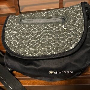 Sherpani Purse